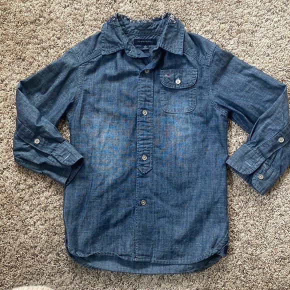 Tommy Hilfiger Chambray Shirt size XS 4-5 - Picture 1 of 6